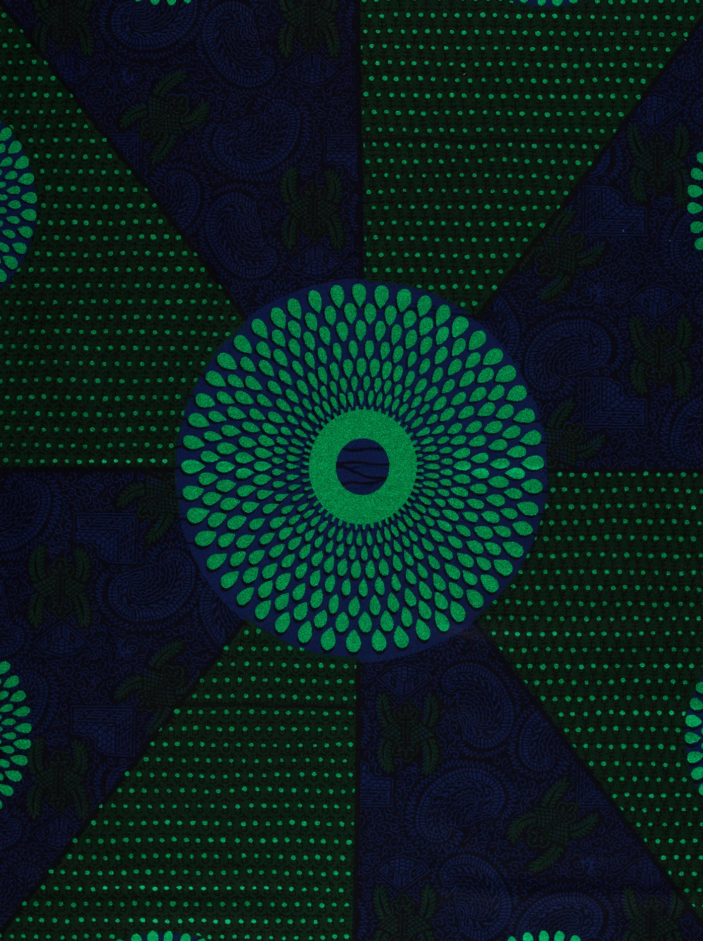 Sky Wax | VL55650.144 | Emerald Green Embellished - Image 3