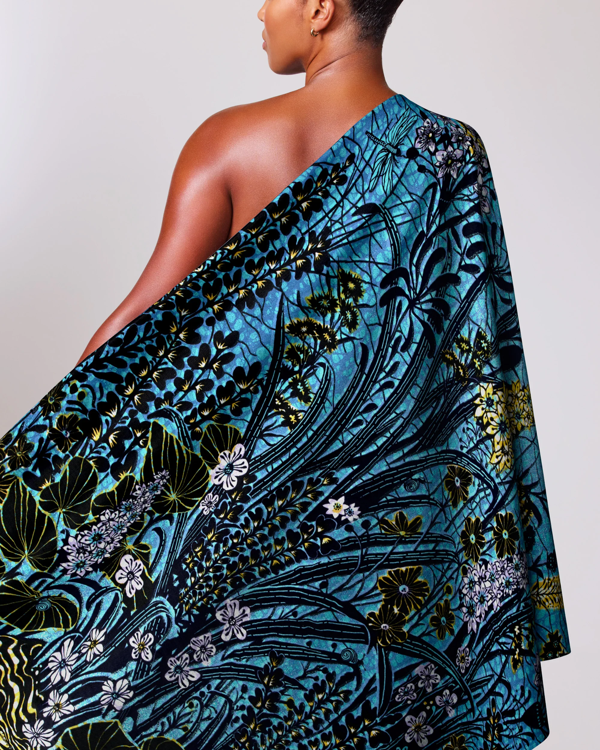 Grand Super-Wax | VLS9336.014 | Pale Blue Shine Embellished - Image 2
