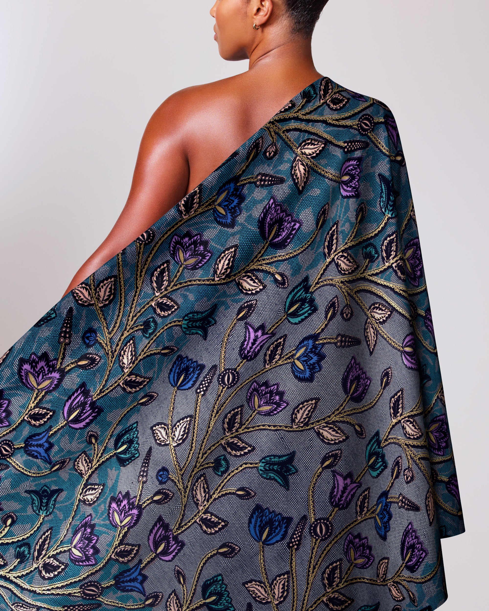 Satin Royal | VLW2895.010 | Gold Embellished - Image 2