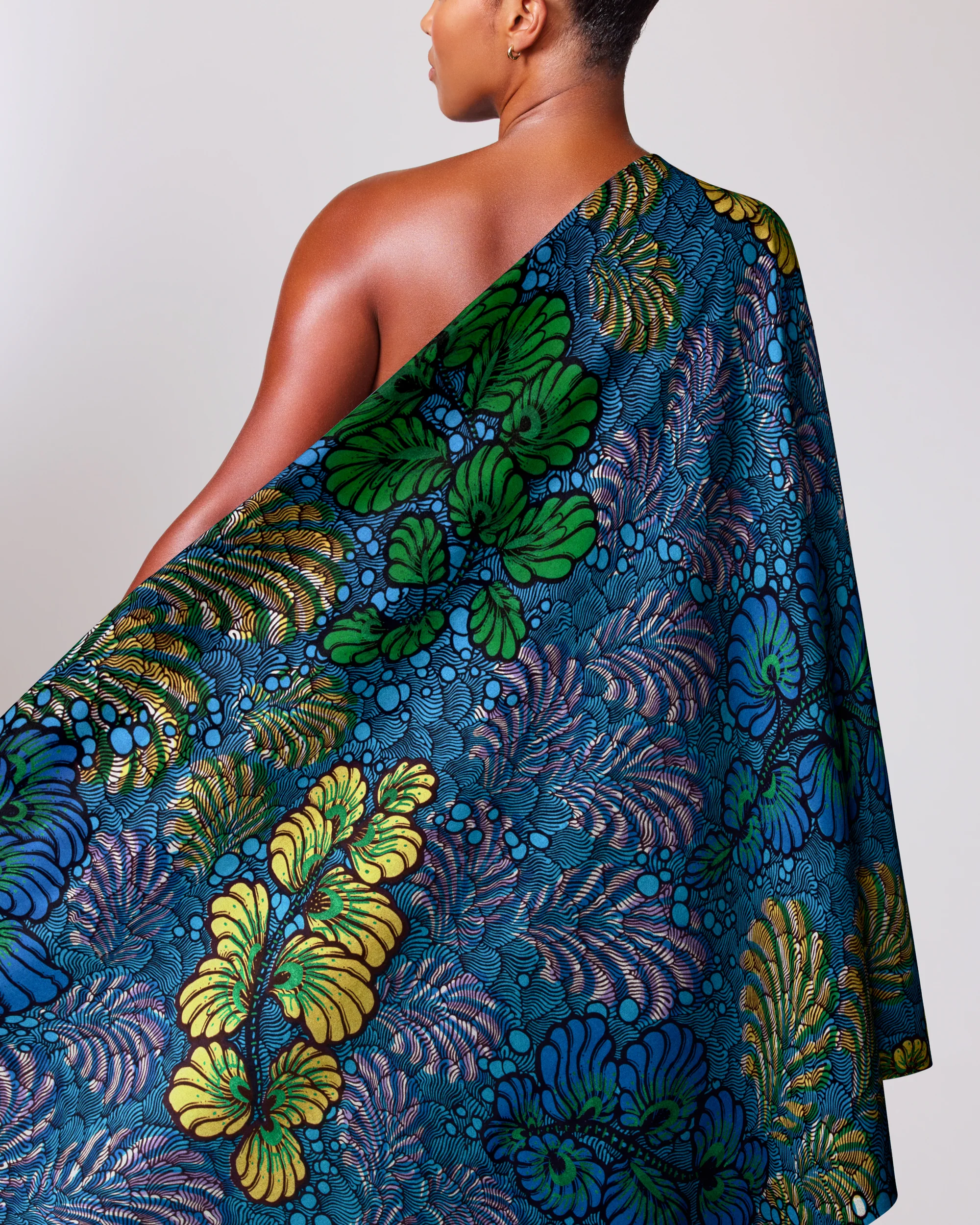 Satin Royal | VLW3532.009 | Emerald Green Embellished - Image 2