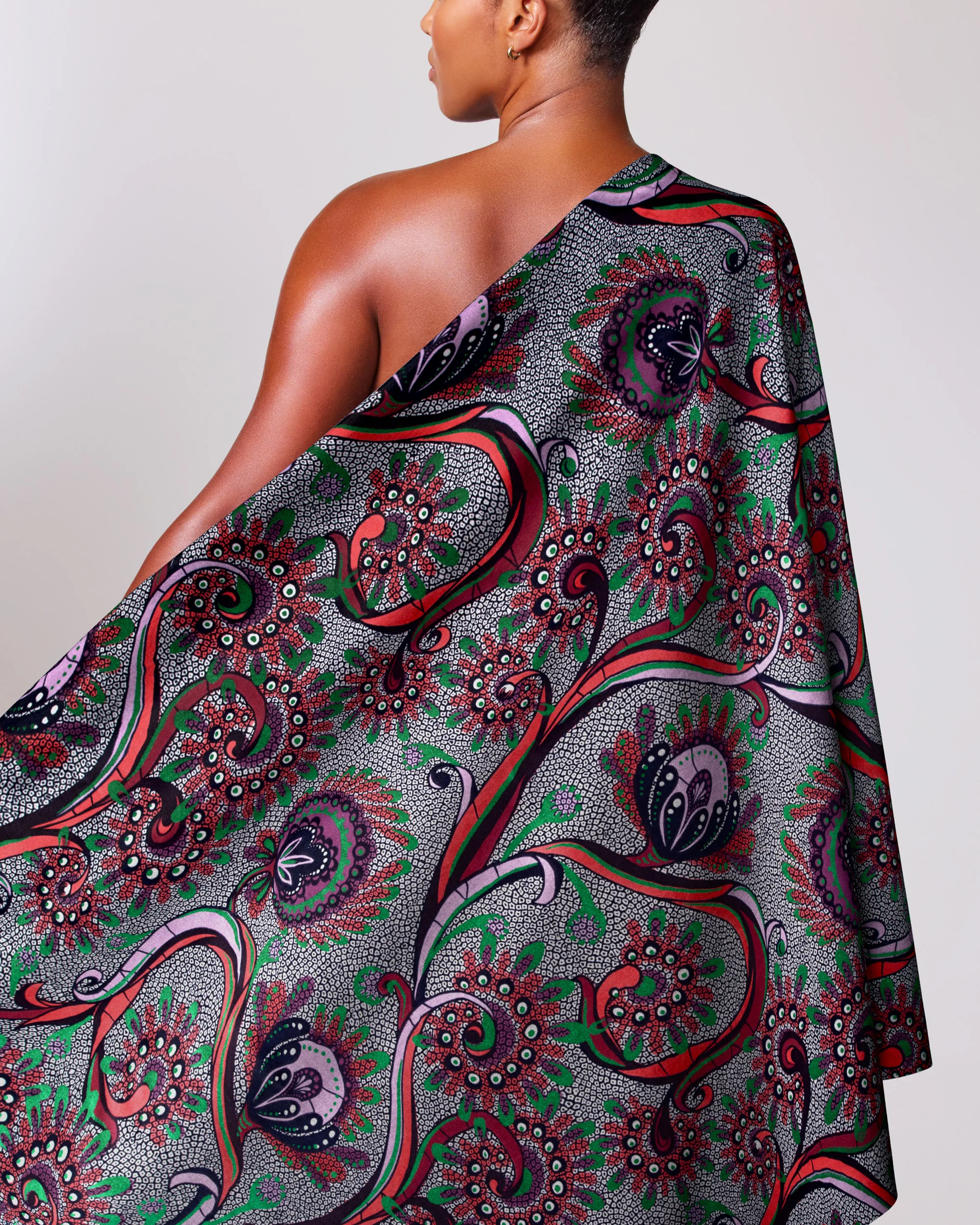 Satin Royal | VLW7064.004 | Emerald Green Embellished - Image 2