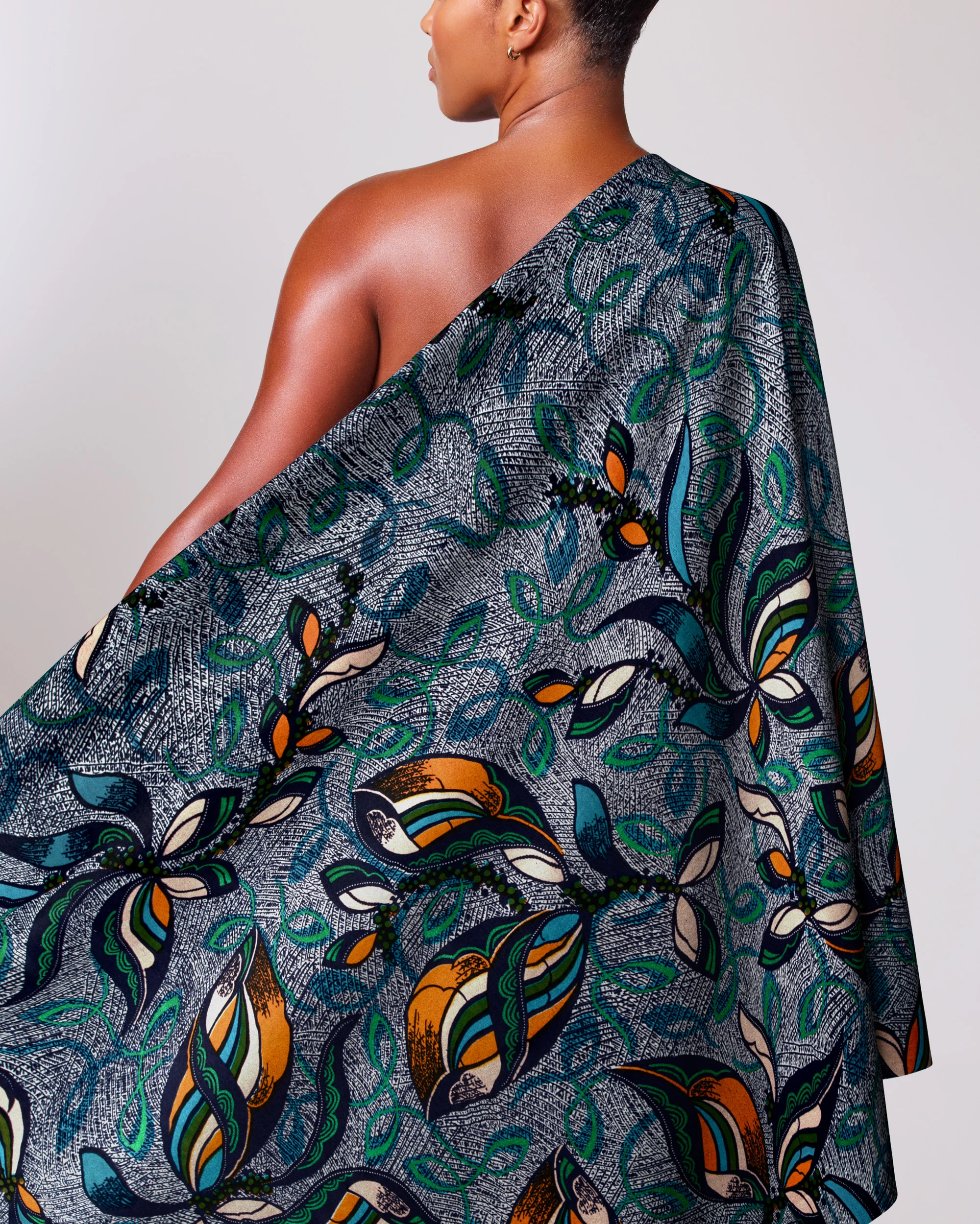 Satin Royal | VLW9067.004 | Emerald Green Embellished - Image 2